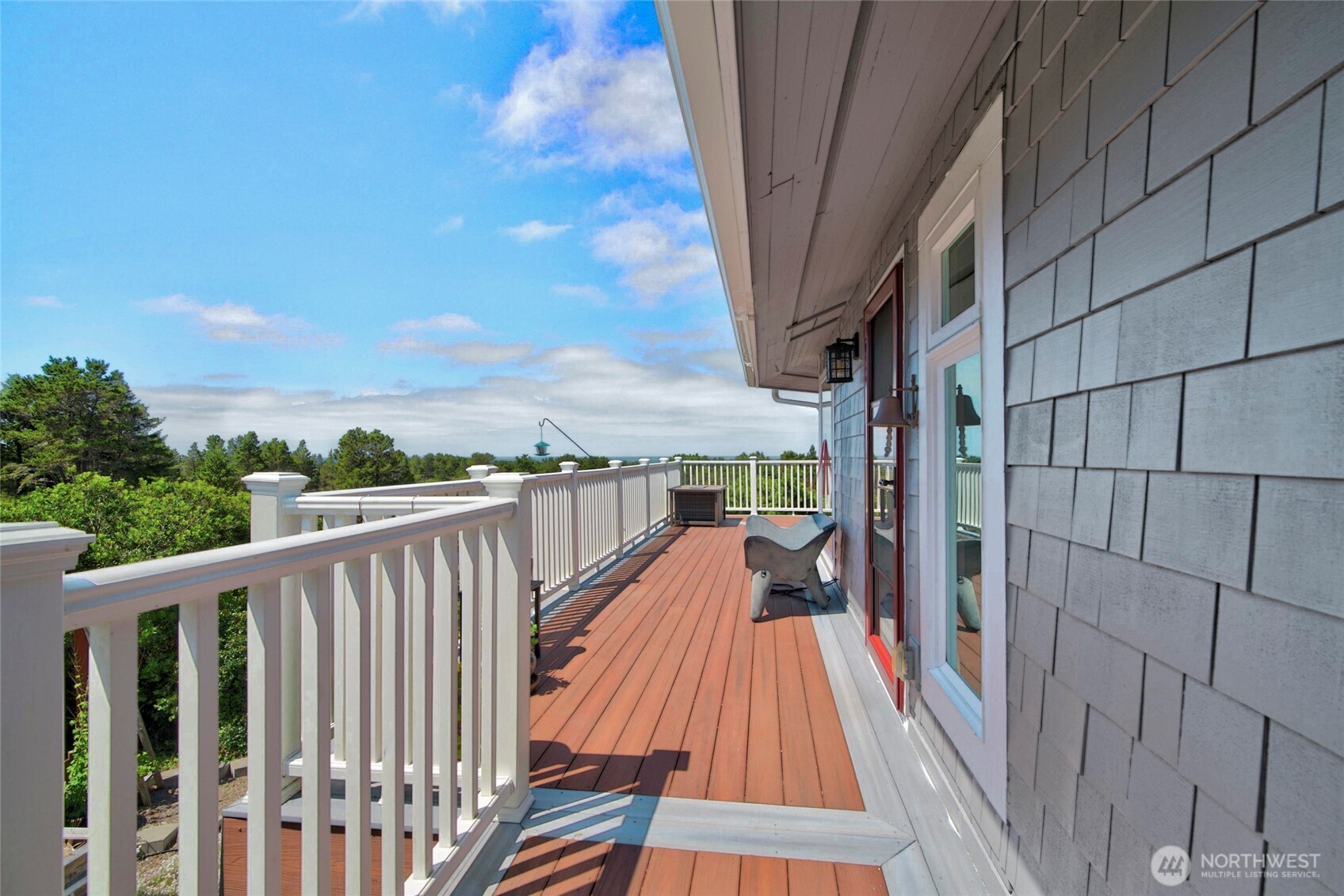 28017 L Place Property Photo 5
