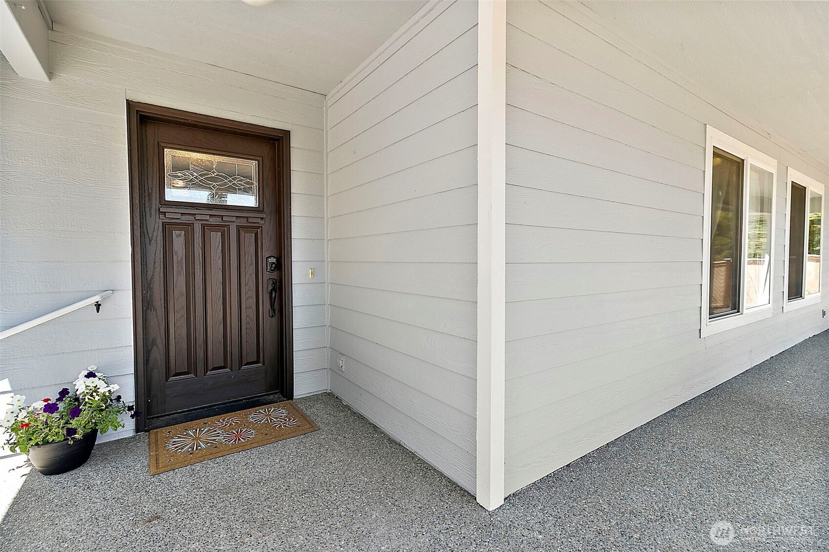 21503 21st Street Property Photo 3
