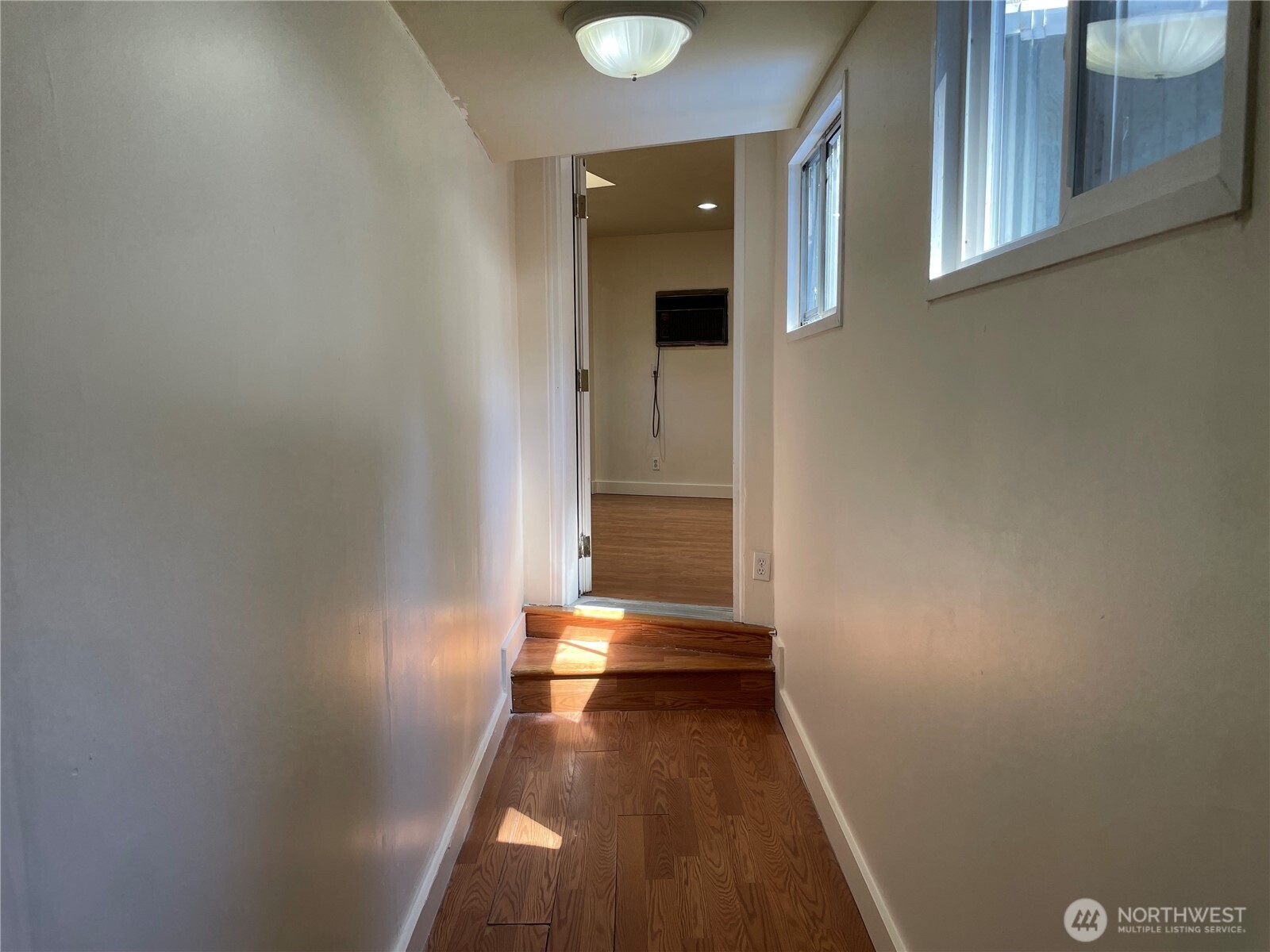13729 Stone Avenue Property Photo 21