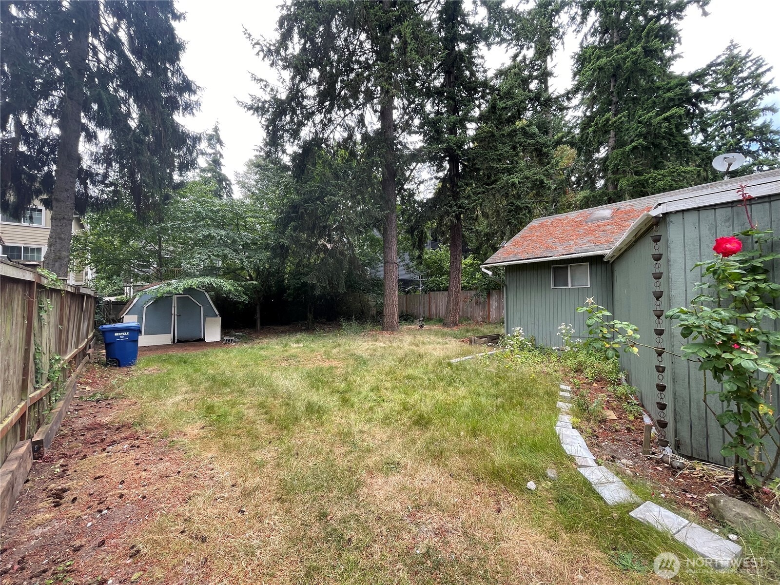 13729 Stone Avenue Property Photo 29