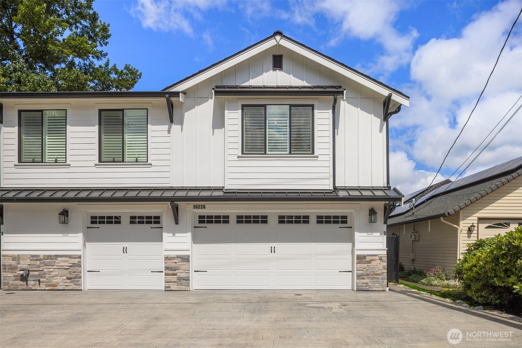 16226 E Shore Drive B Property Photo 2