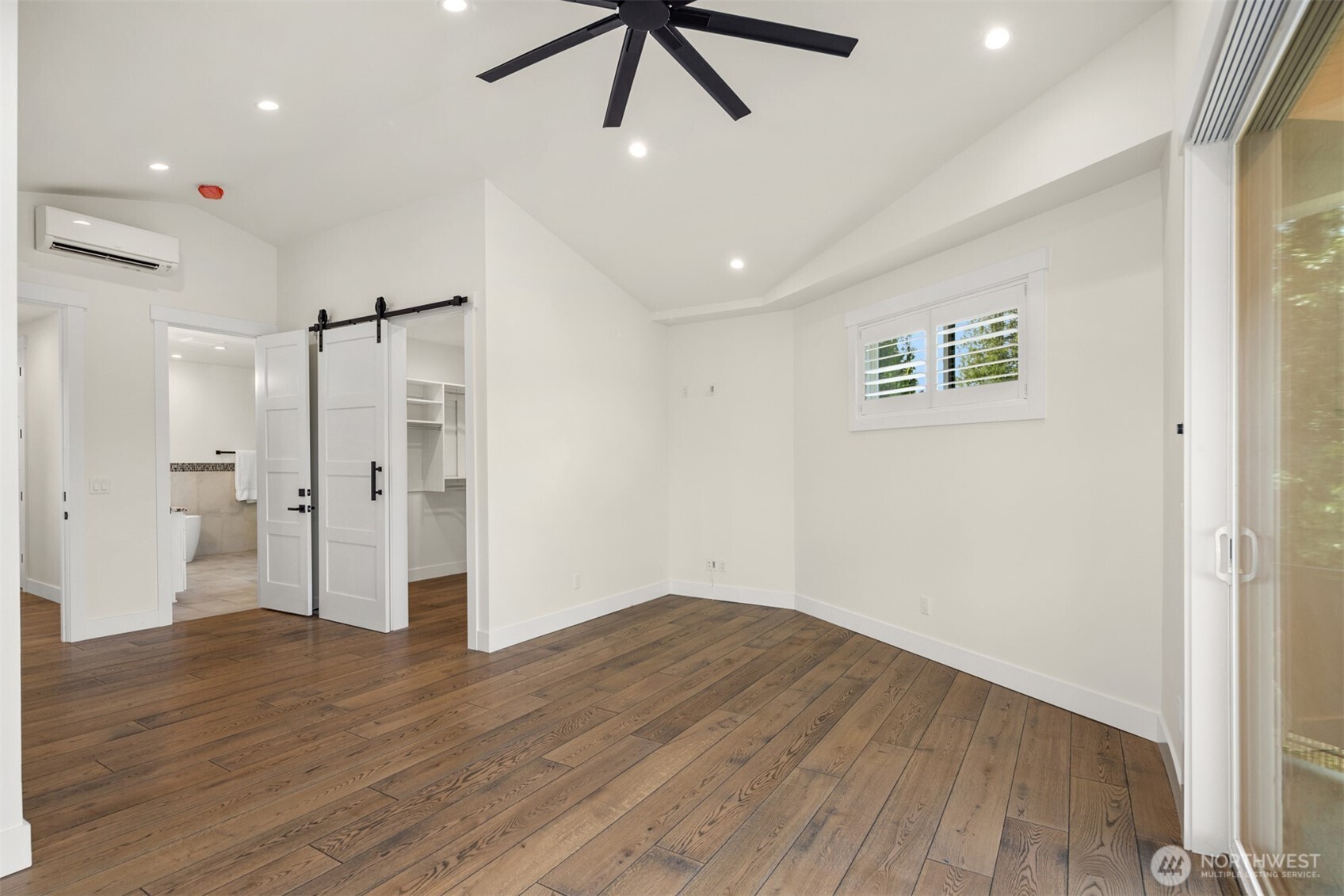 16226 E Shore Drive B Property Photo 25