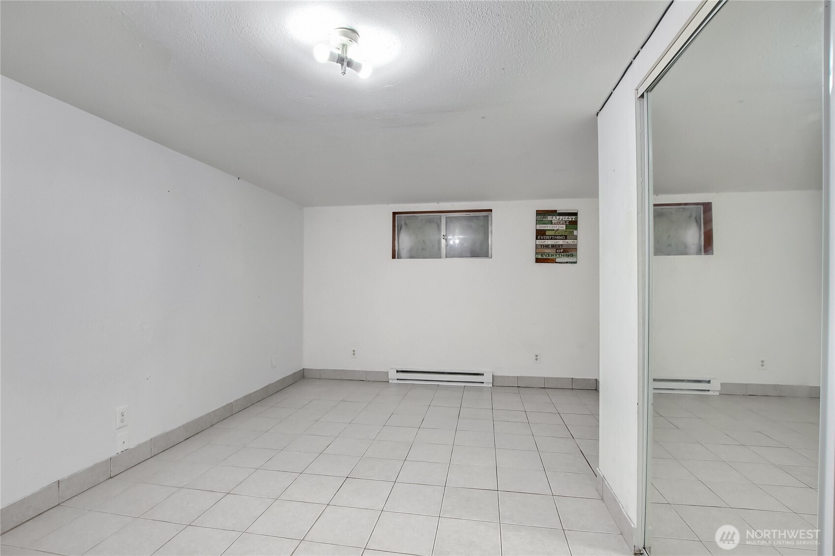 201 E Beech Street Property Photo 16