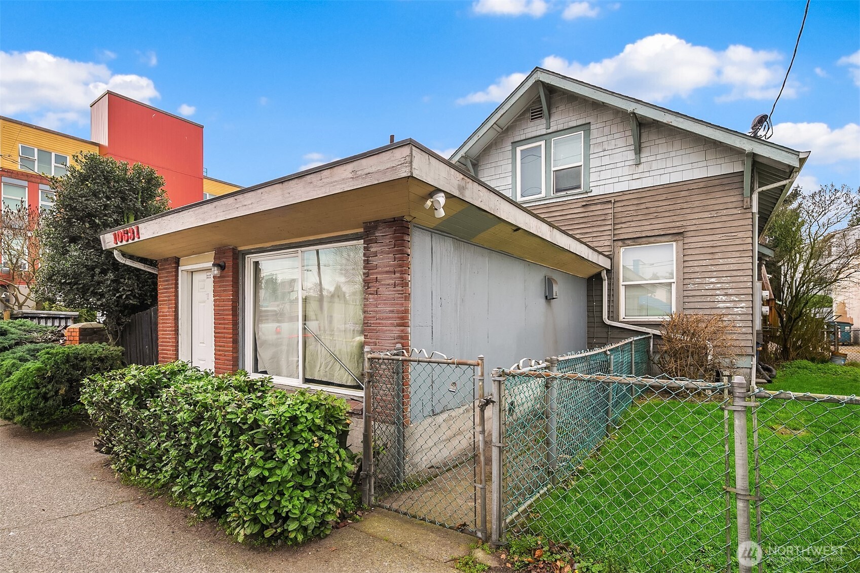 10531 Aurora Avenue Property Photo 1