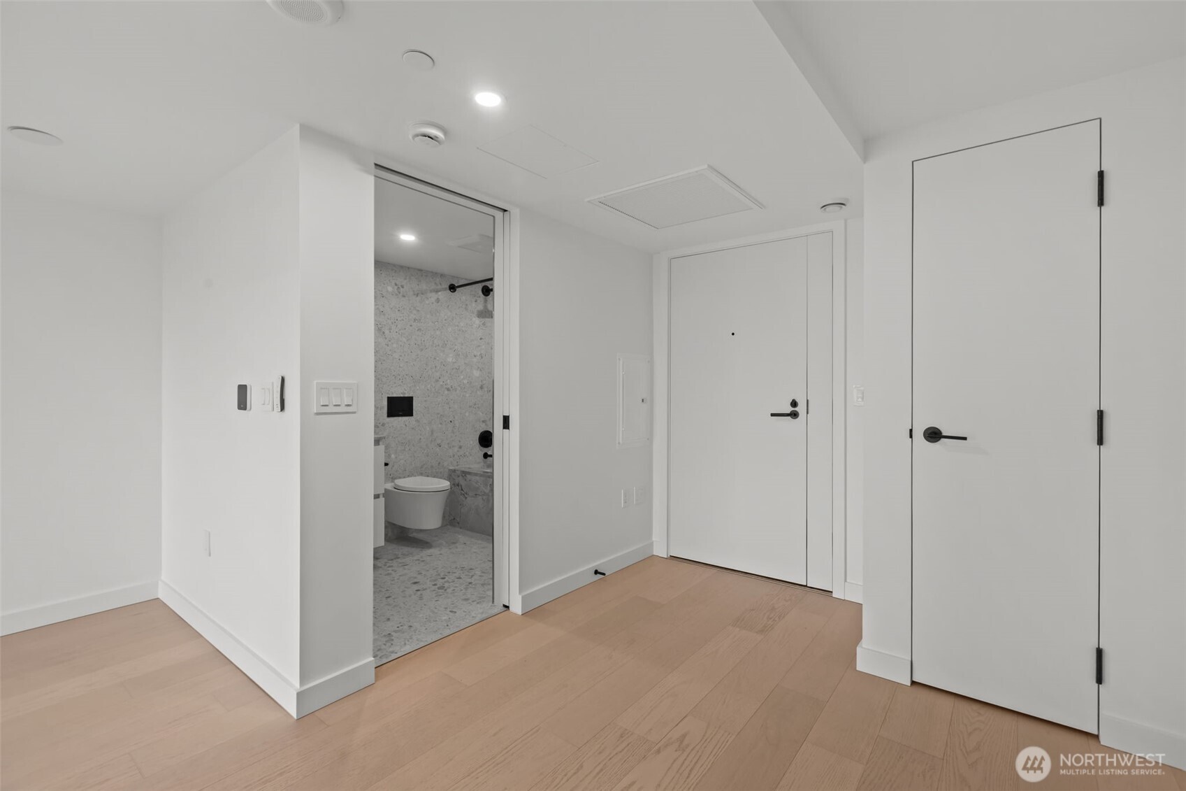 300 Virginia Street 3103 Property Photo 10