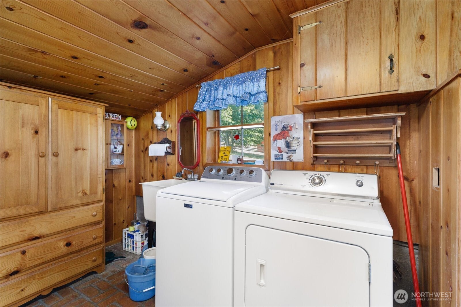 6054 Snapdragon Lane Property Photo 27
