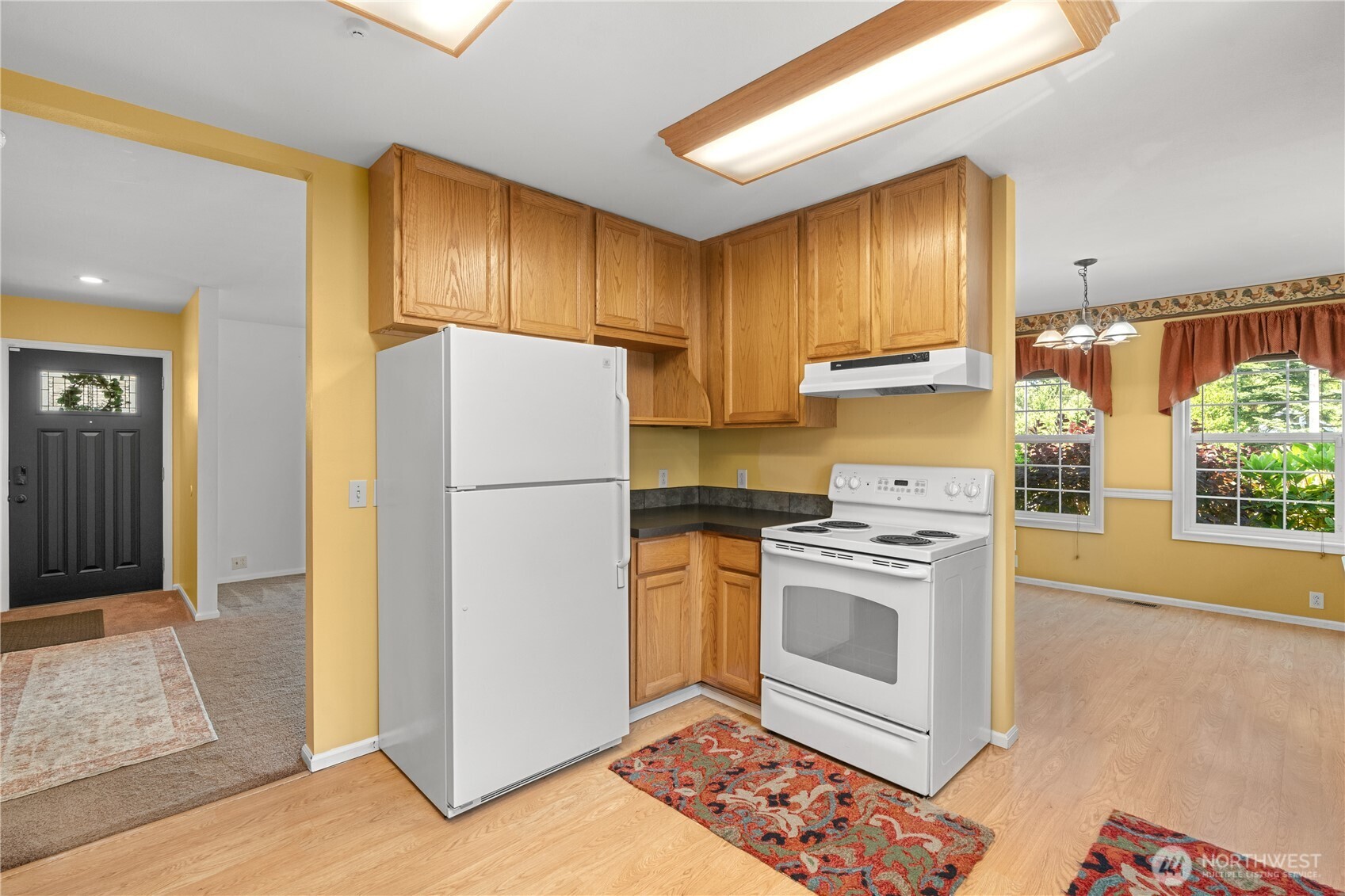 710 Perry Avenue Property Photo 9