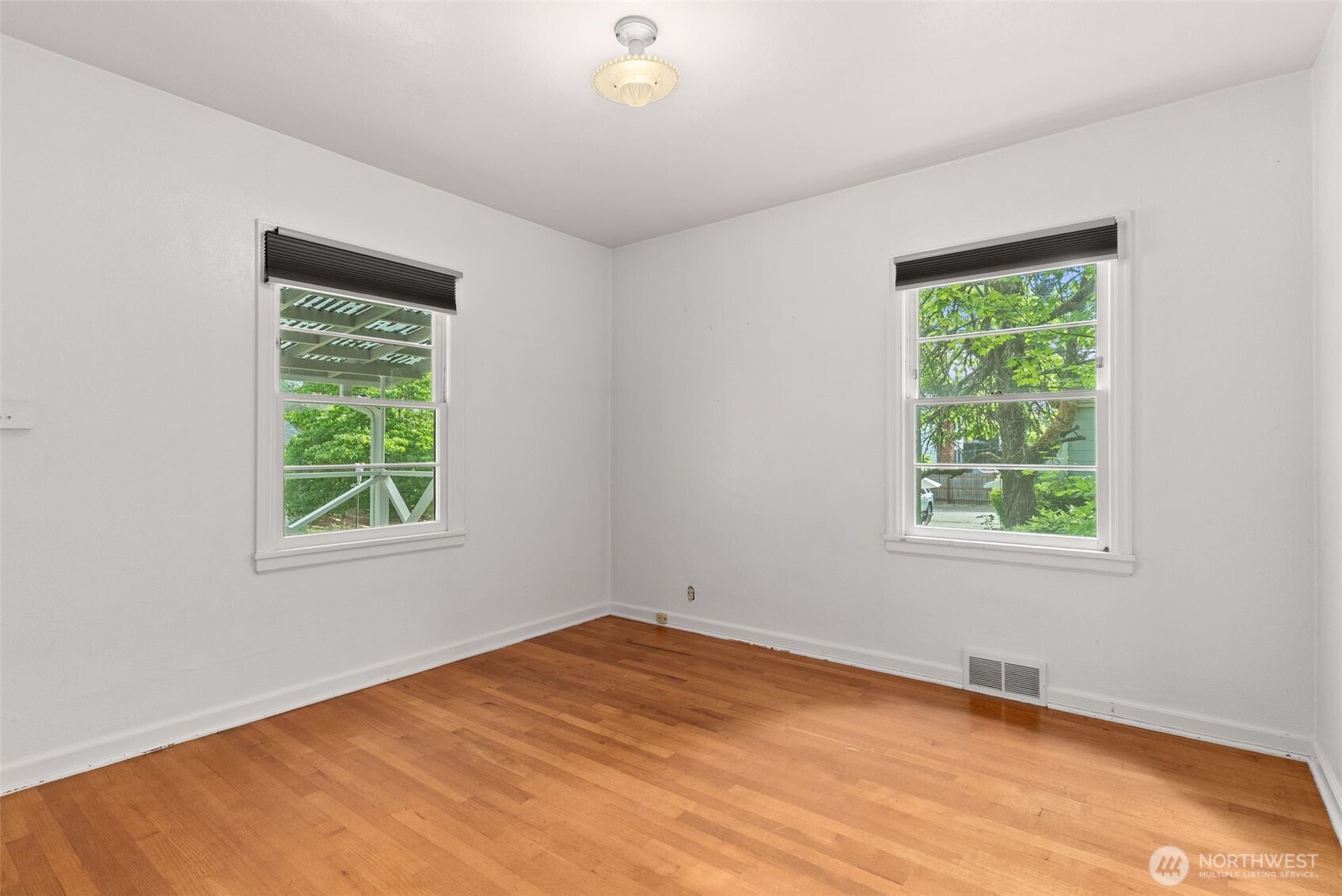8123 Veterans Drive Property Photo 19