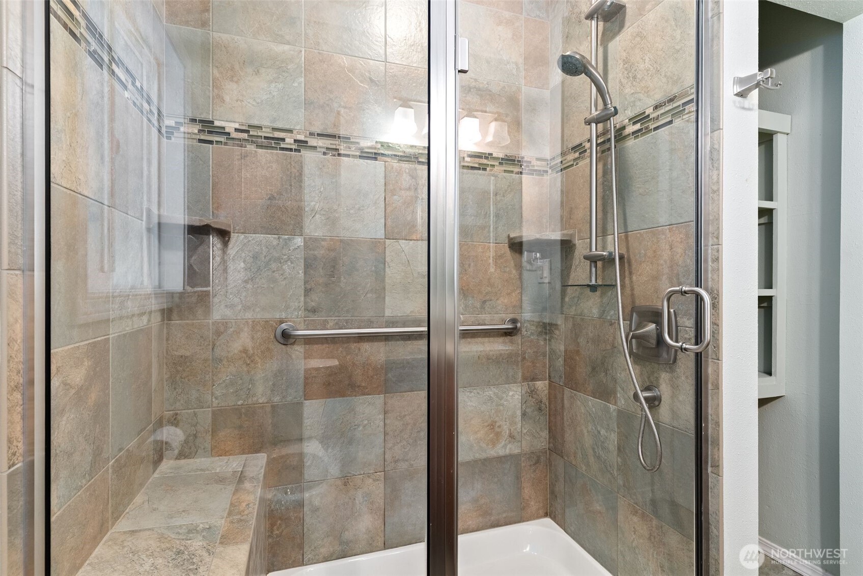 8123 Veterans Drive Property Photo 22