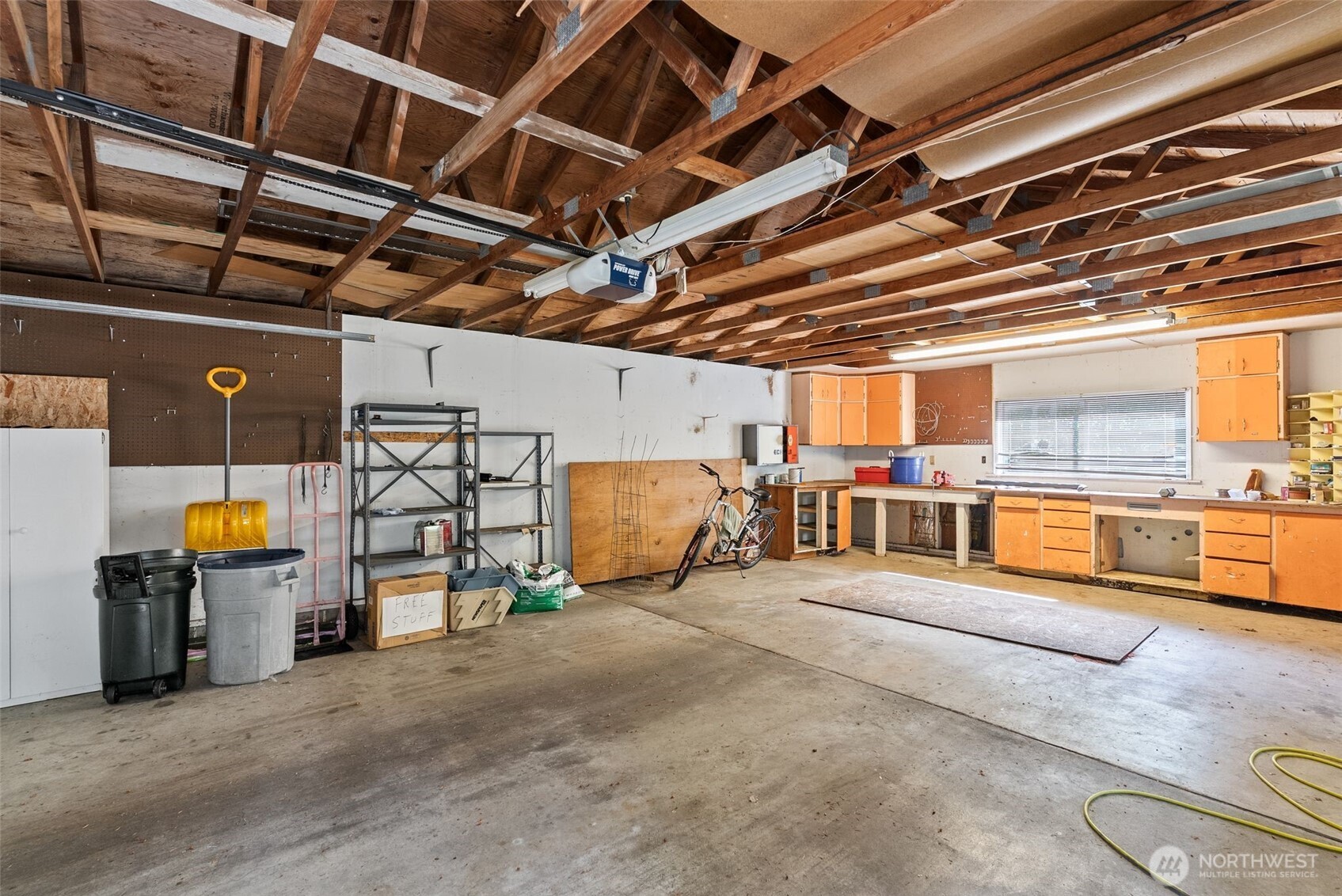 8123 Veterans Drive Property Photo 35