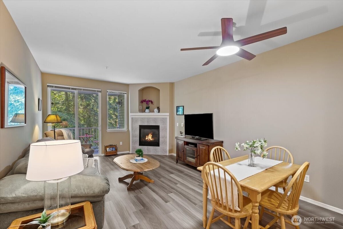 12712 Admiralty Way B204 Property Photo 4