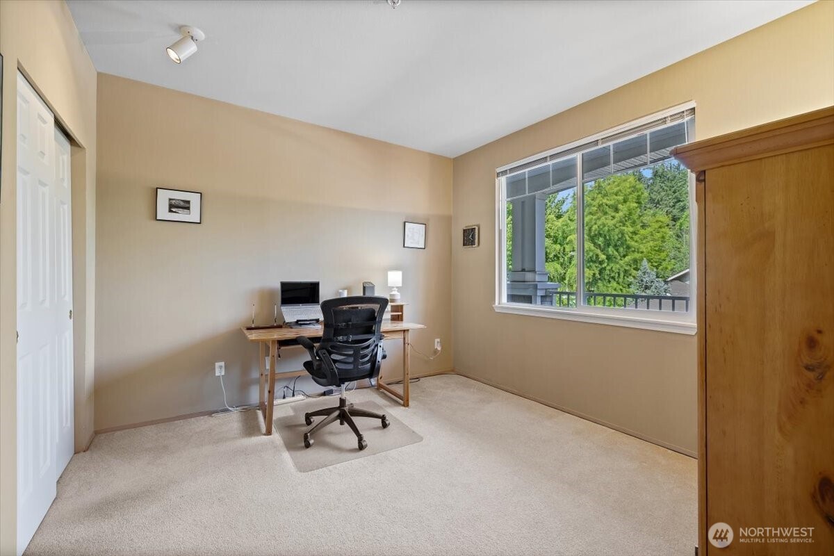 12712 Admiralty Way B204 Property Photo 17