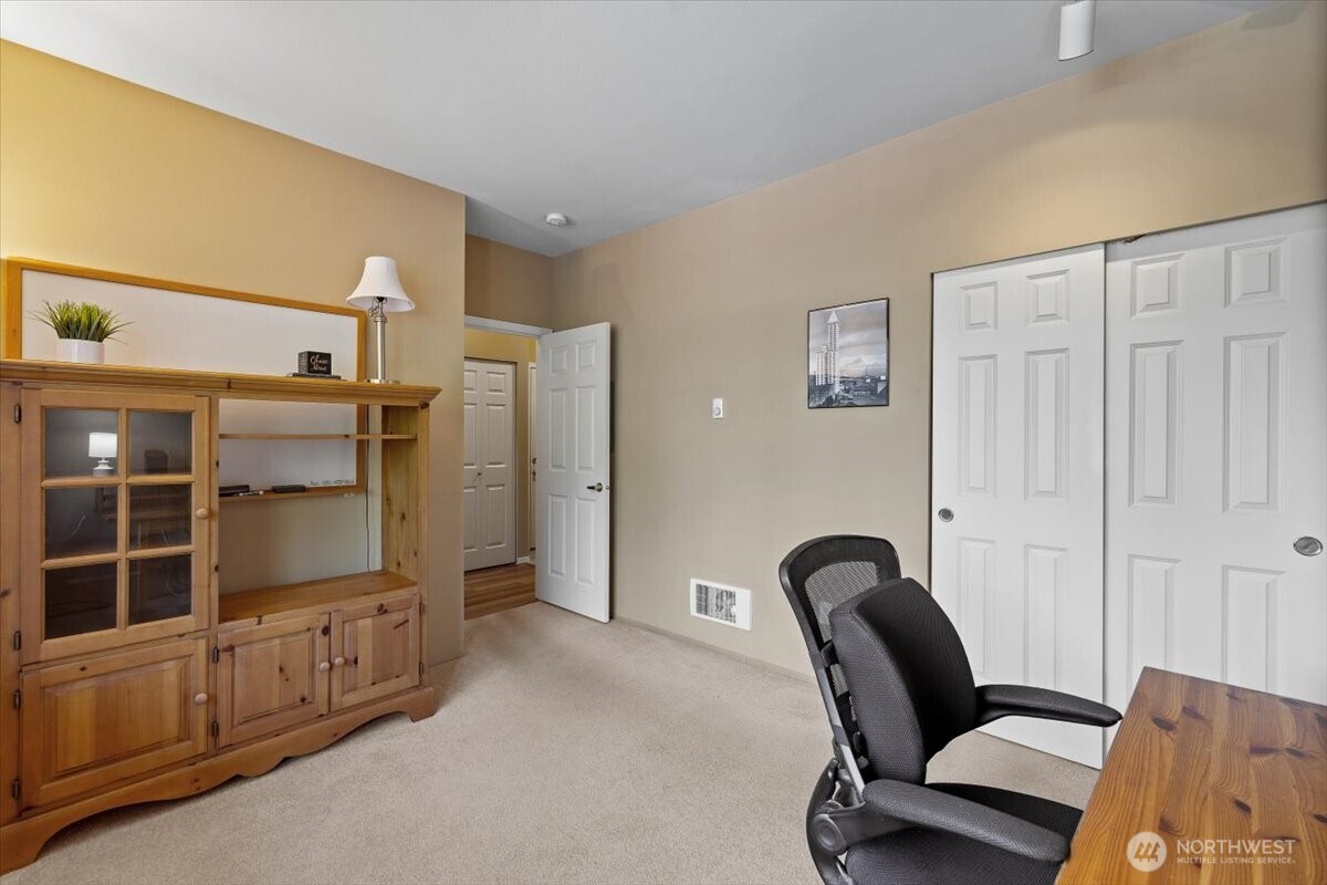 12712 Admiralty Way B204 Property Photo 18