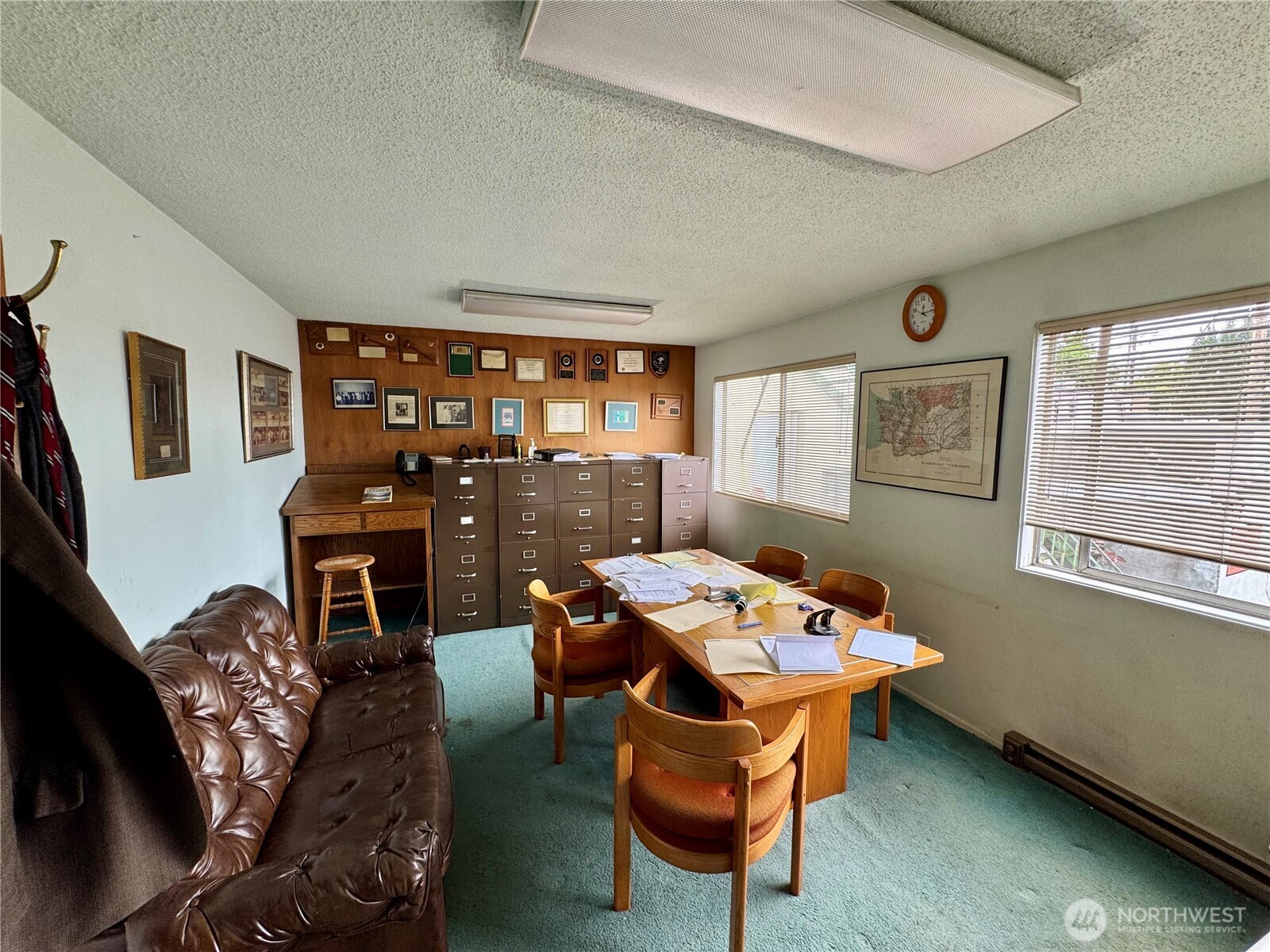702 Main Property Photo 6