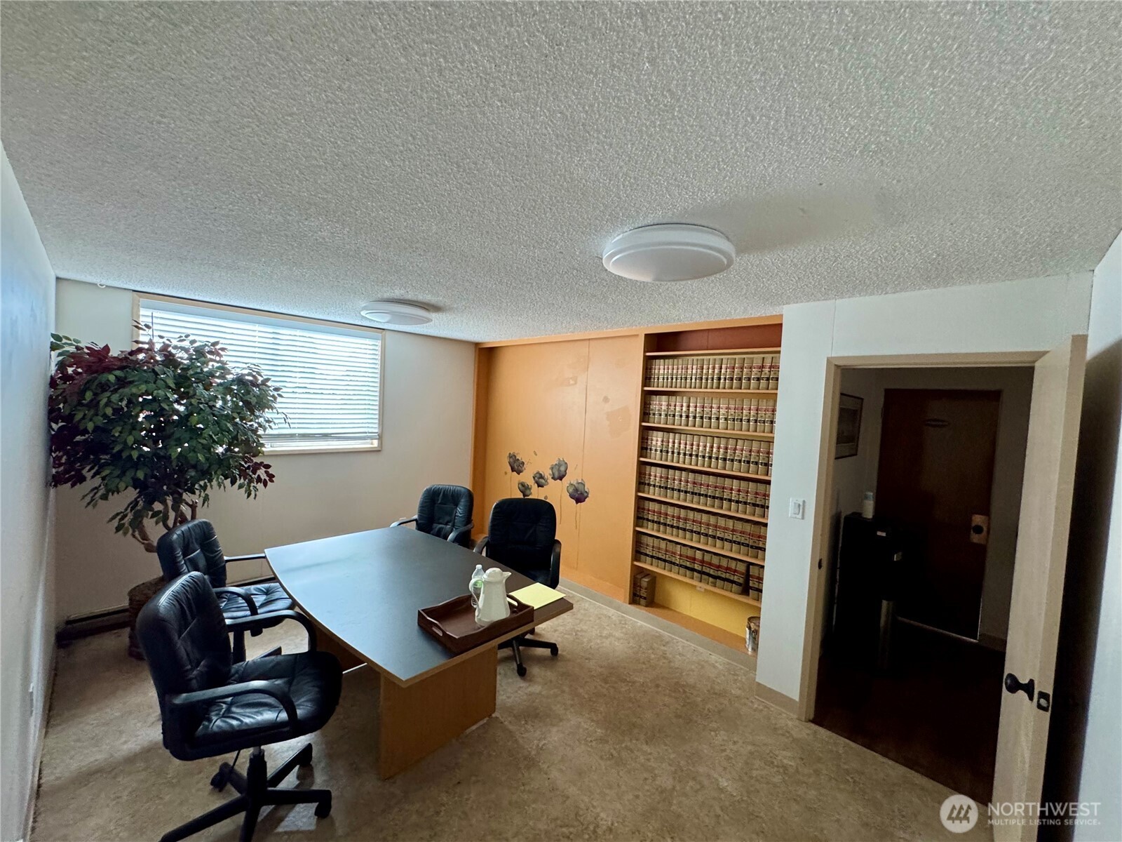 702 Main Property Photo 12