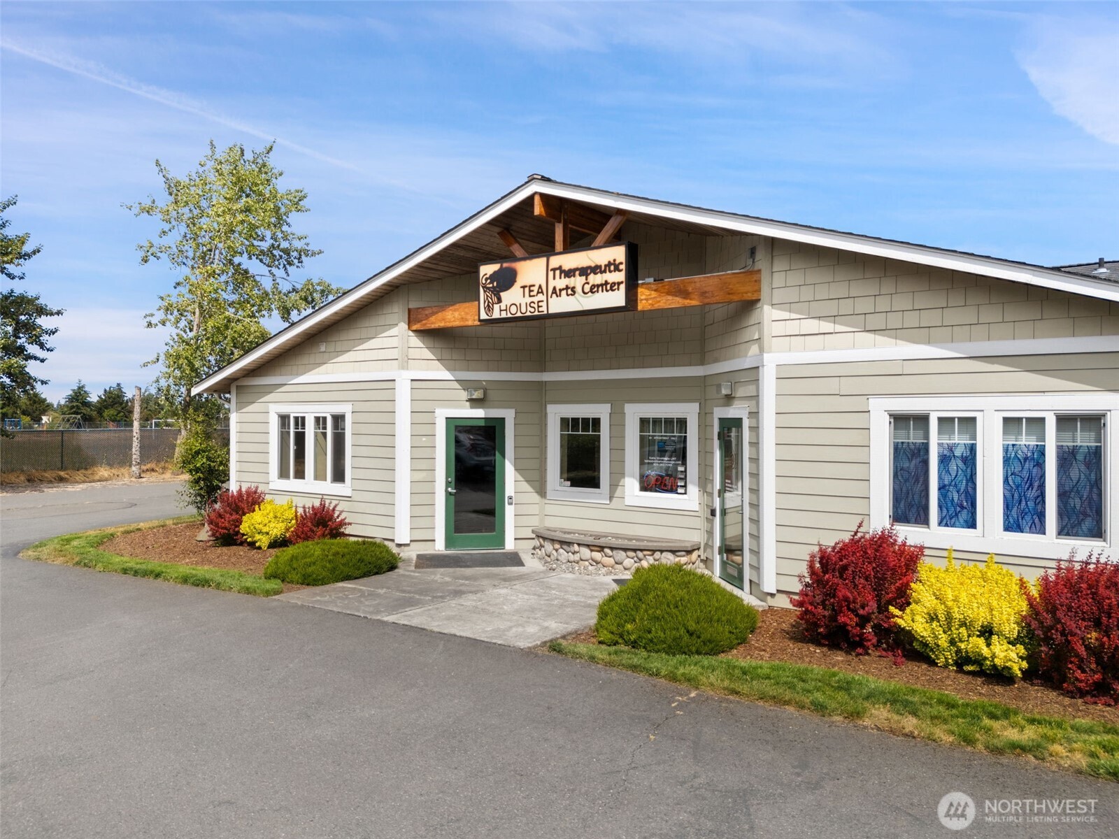 261043 Highway 101 C Property Photo 2