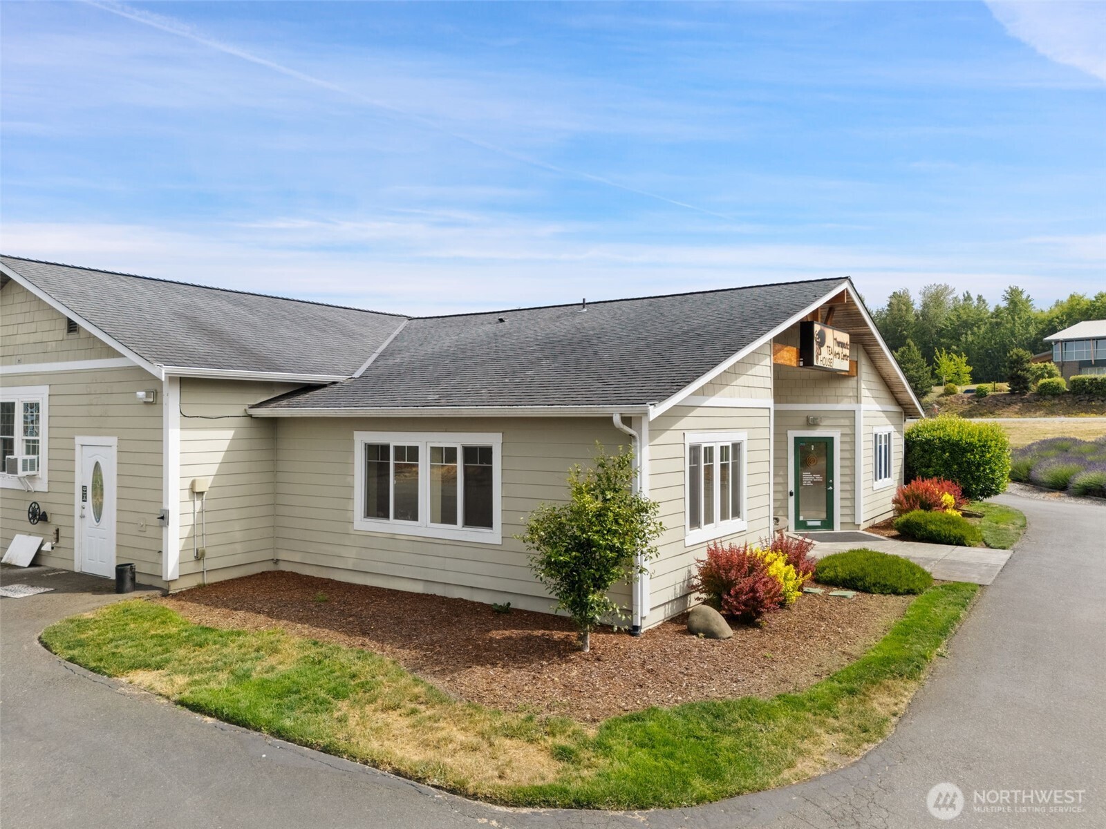 261043 Highway 101 C Property Photo 16