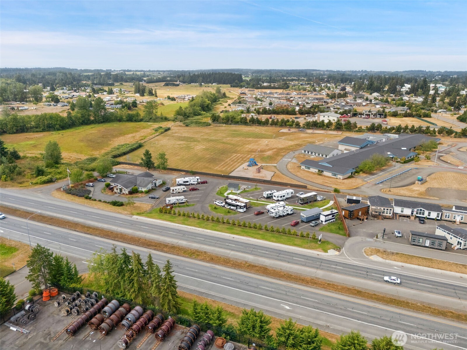 261043 Highway 101 C Property Photo 21