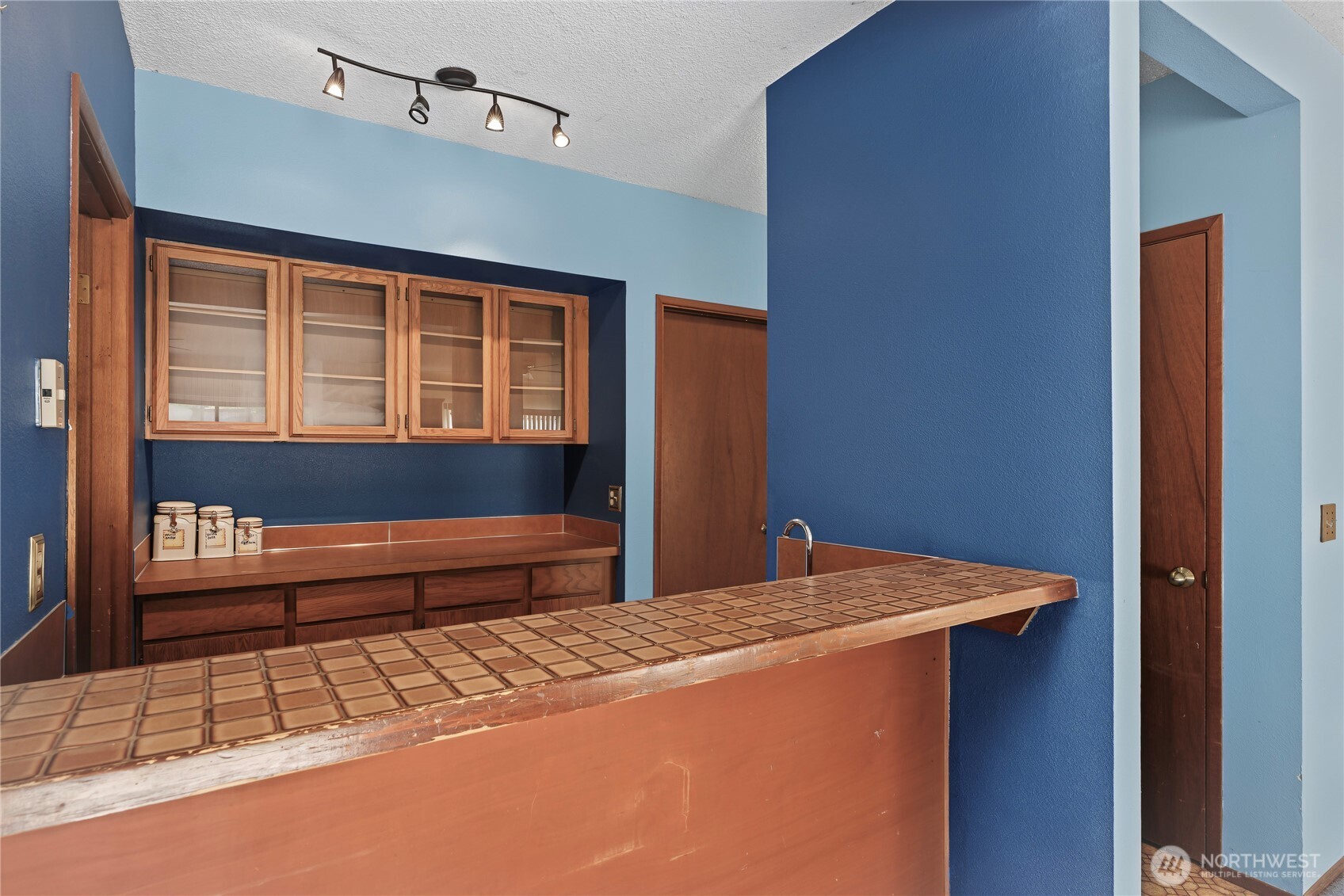 9901 76th Street Property Photo 14