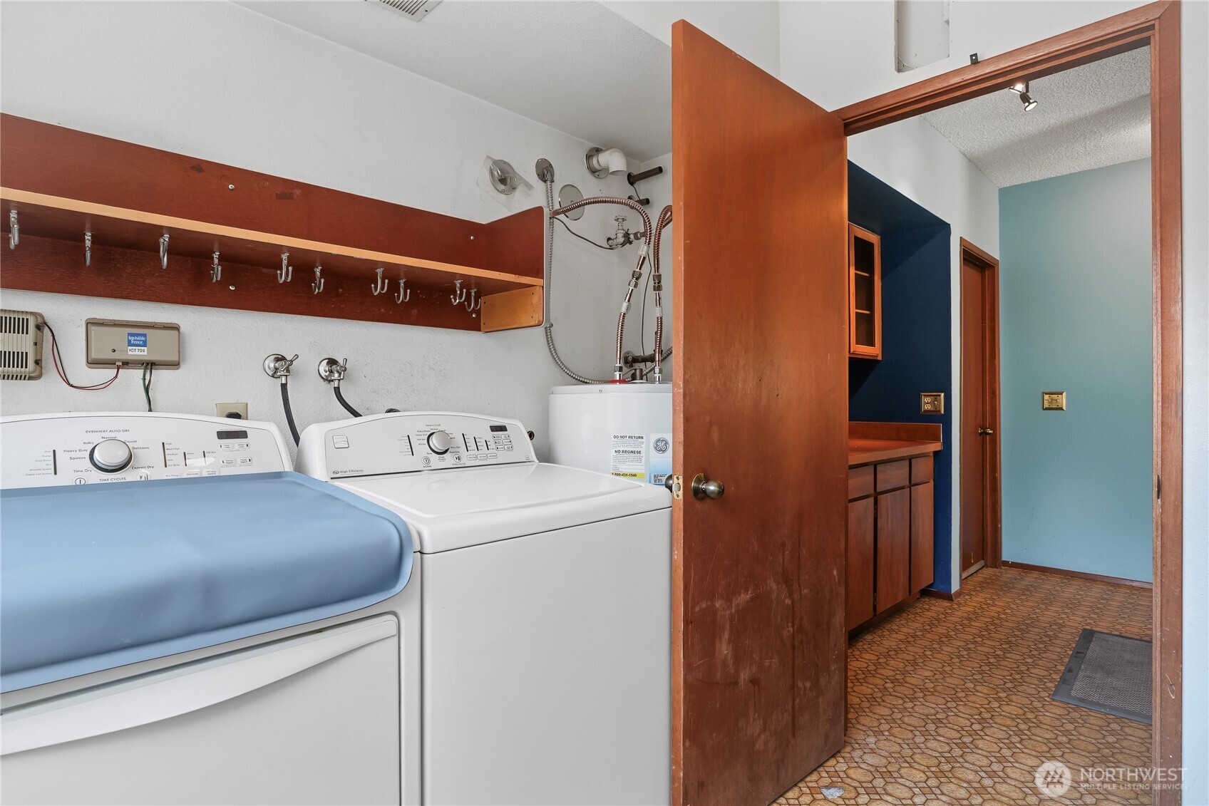 9901 76th Street Property Photo 15