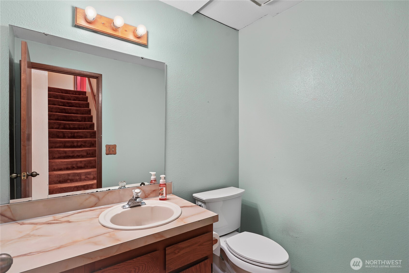 9901 76th Street Property Photo 16