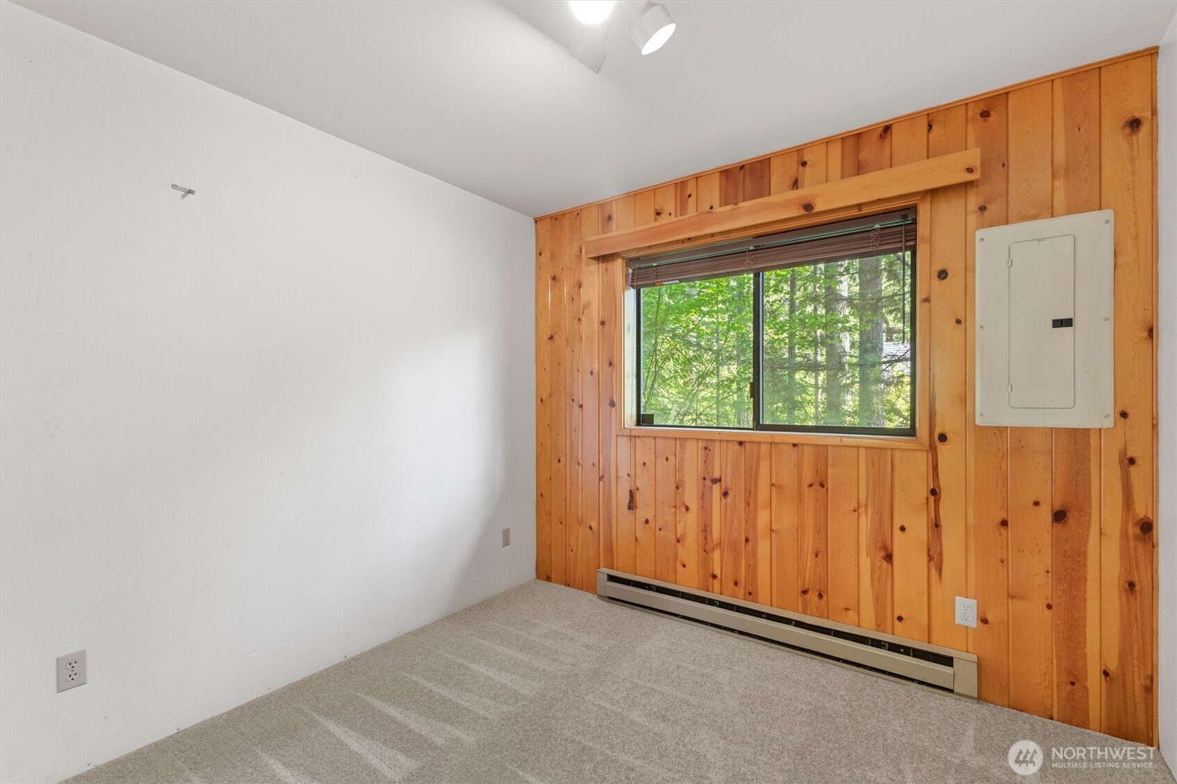 8625 Golden Valley Drive Property Photo 13