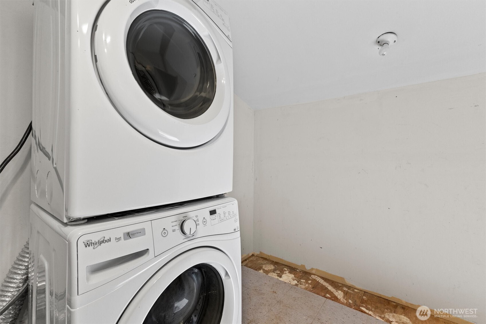 8625 Golden Valley Drive Property Photo 28