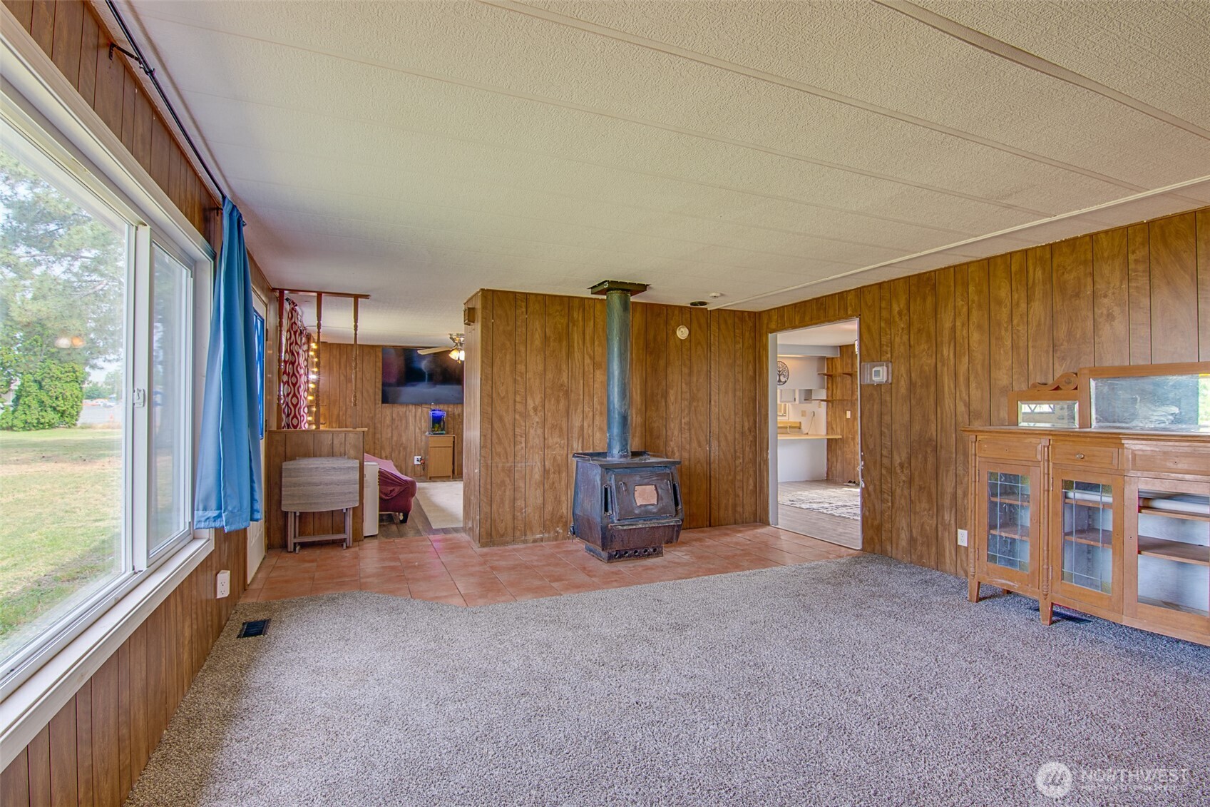 37 35 D Street Property Photo 11