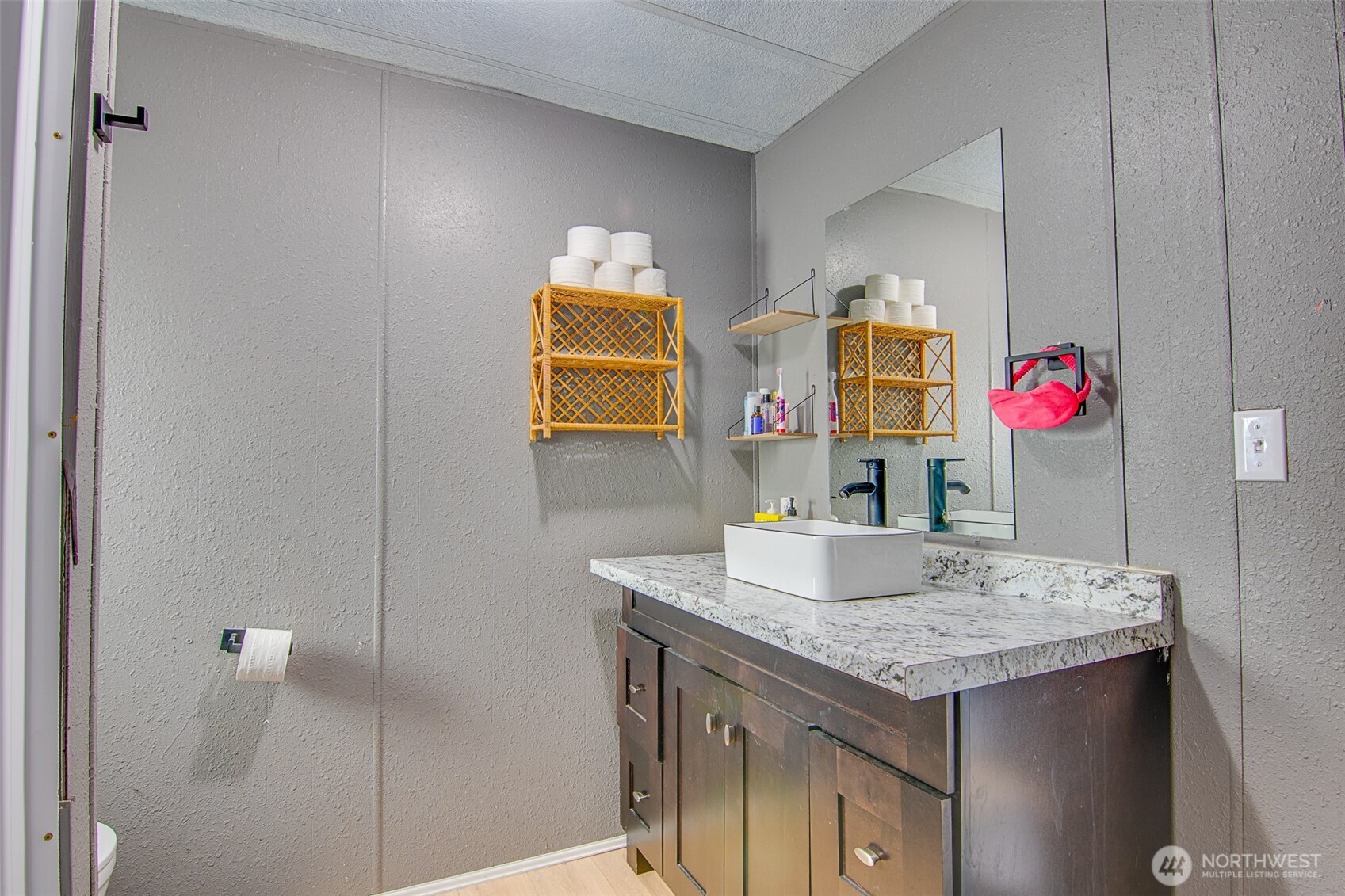 37 35 D Street Property Photo 36