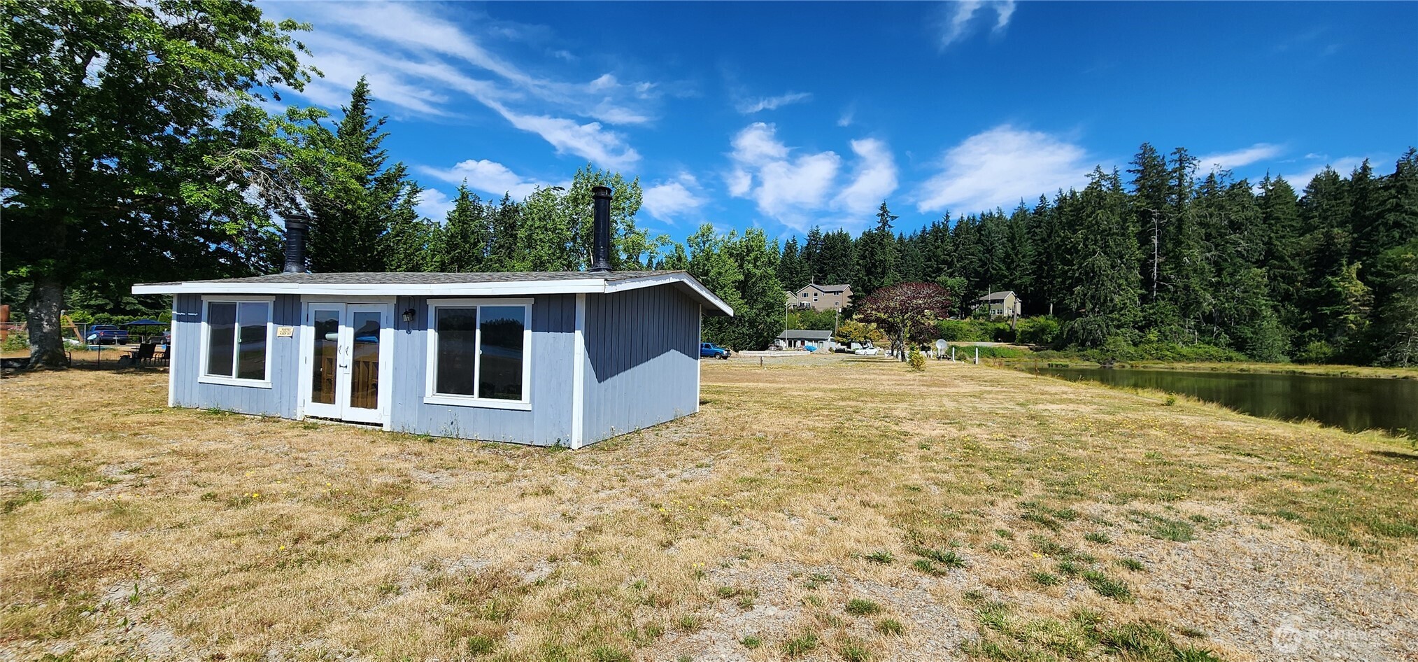 621 Ne Gladwin Road 1 Property Photo 5