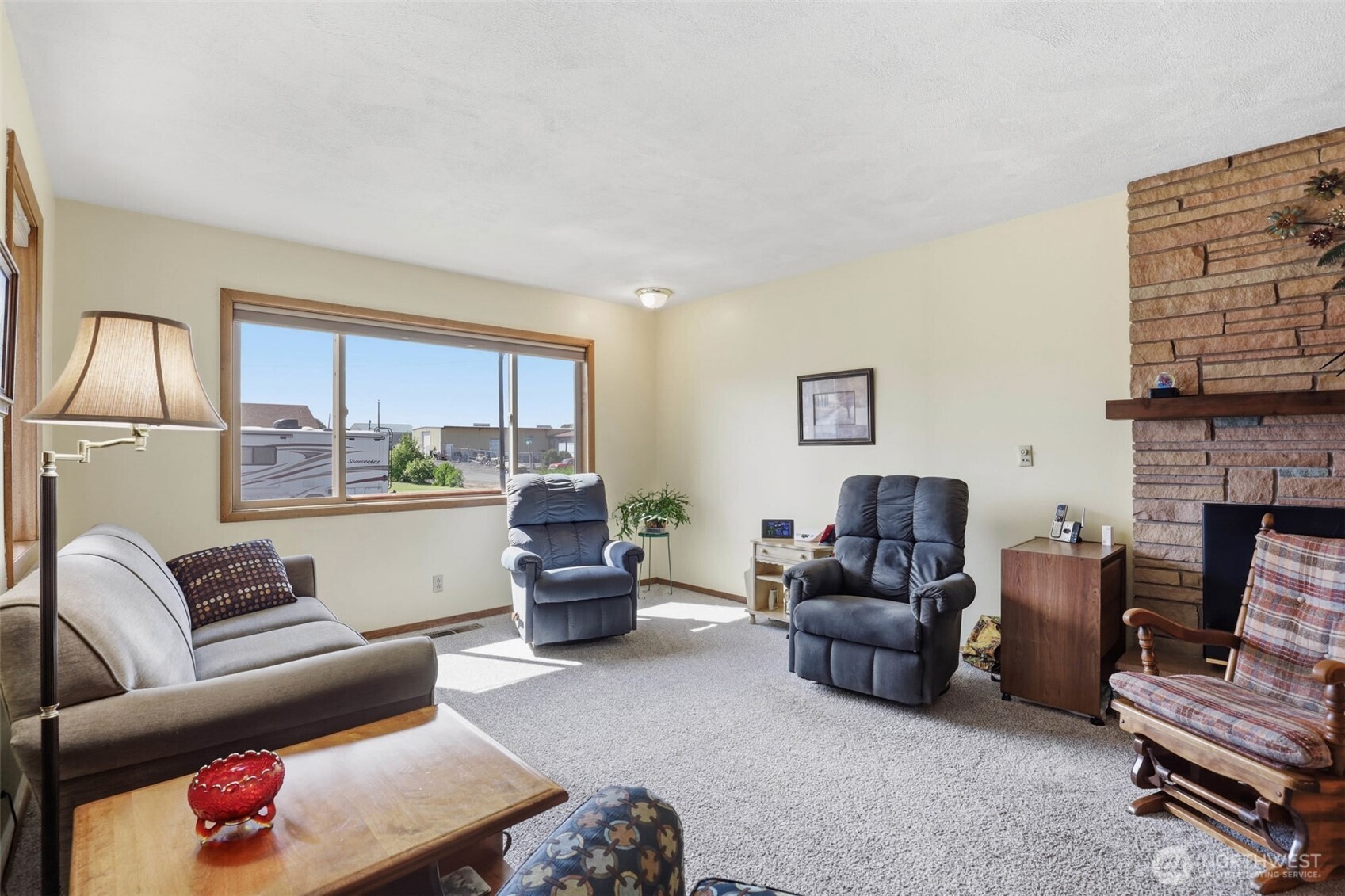 401 11th Street Property Photo 4