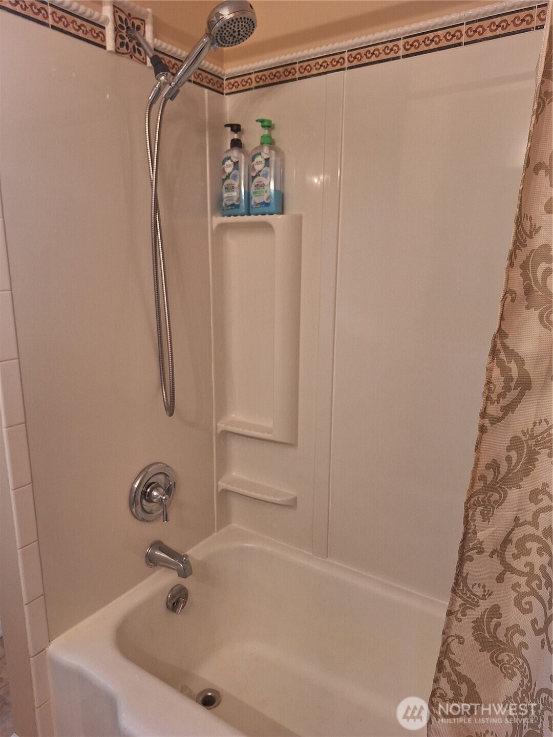 17953 48th Avenue Property Photo 6