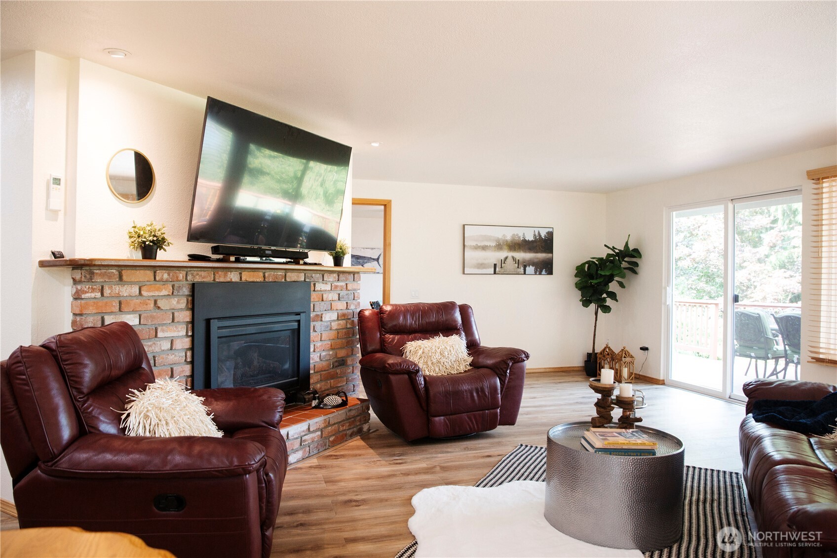 44 Windward Property Photo 16