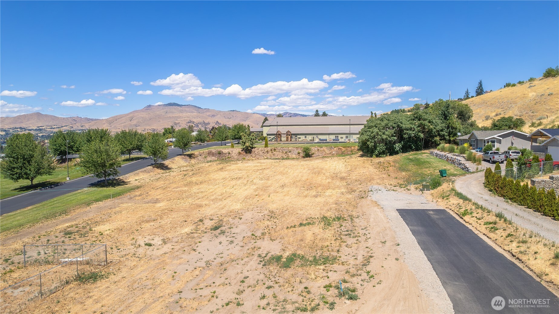 23 Mcelmurry Lane Property Photo 3