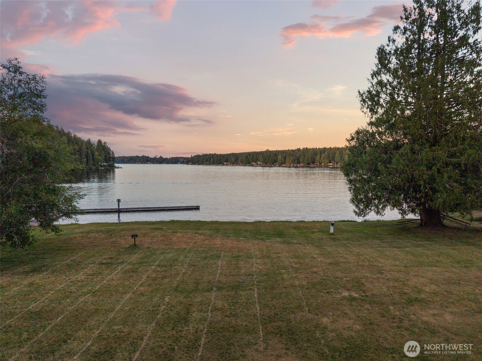 1052 E Mason Lake Drive Property Photo 37
