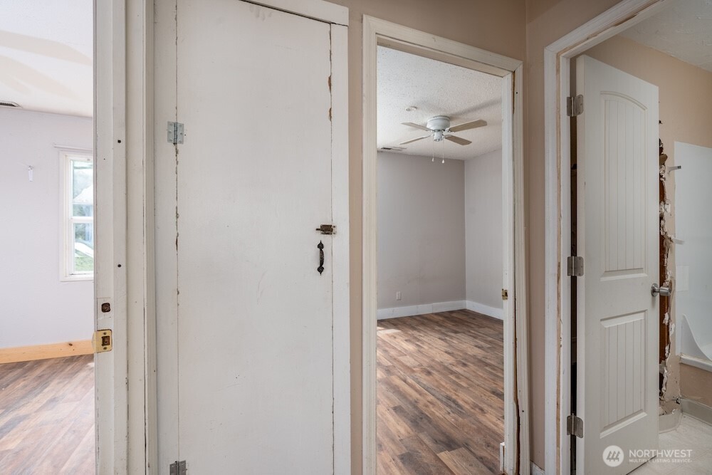 307 Cypress Property Photo 19