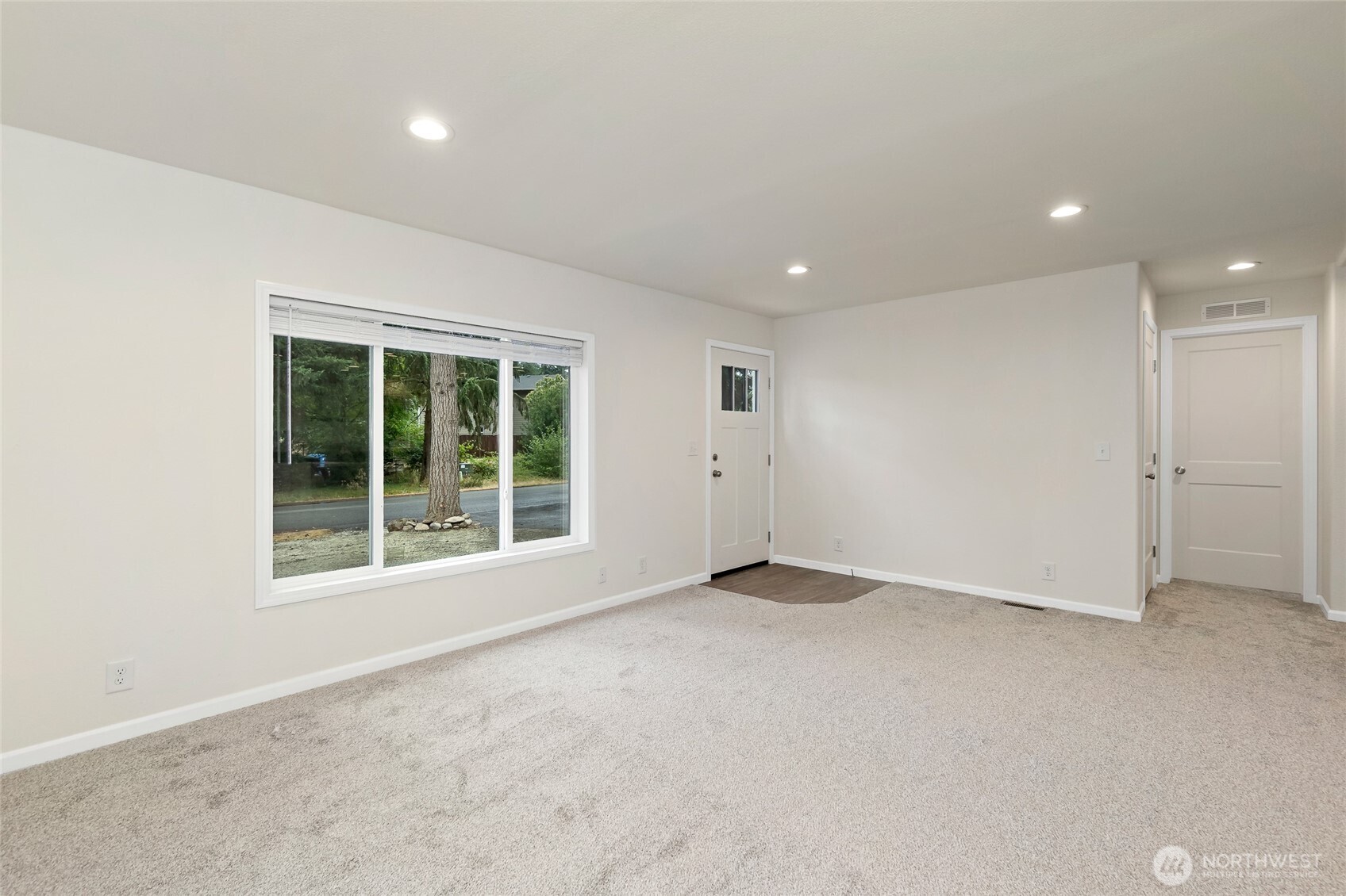 20016 65th Avenue Property Photo 4