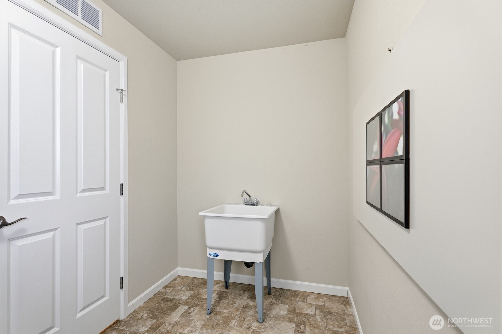 209 140th Street Property Photo 26
