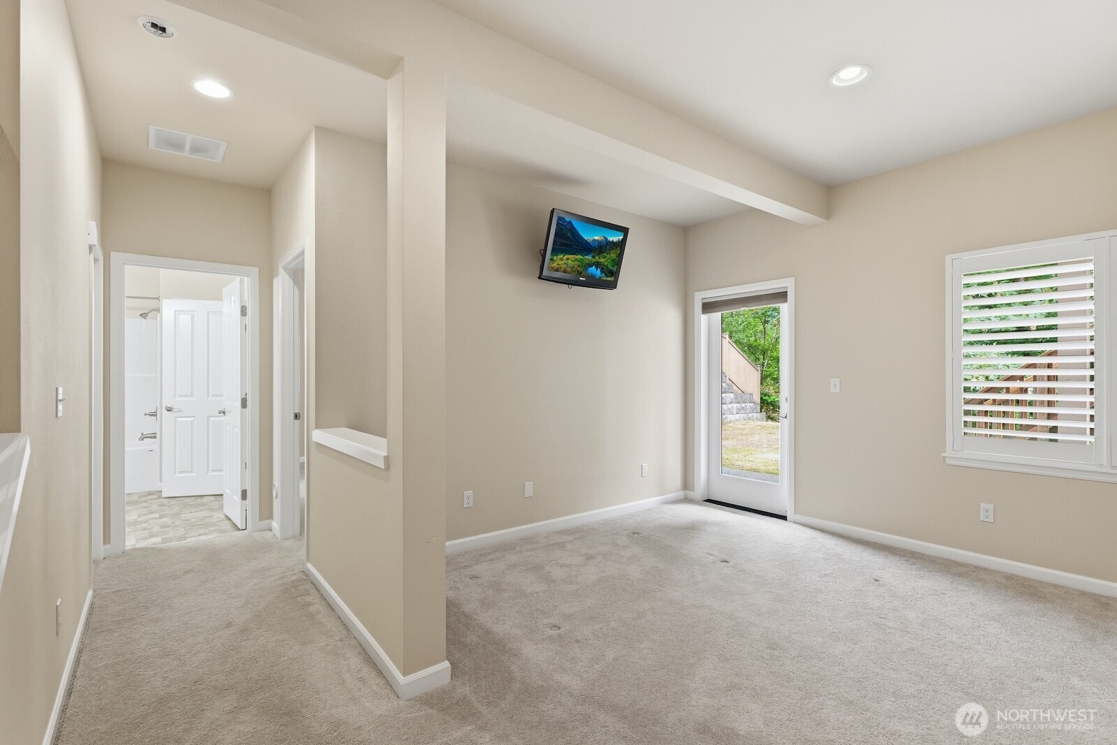 209 140th Street Property Photo 32