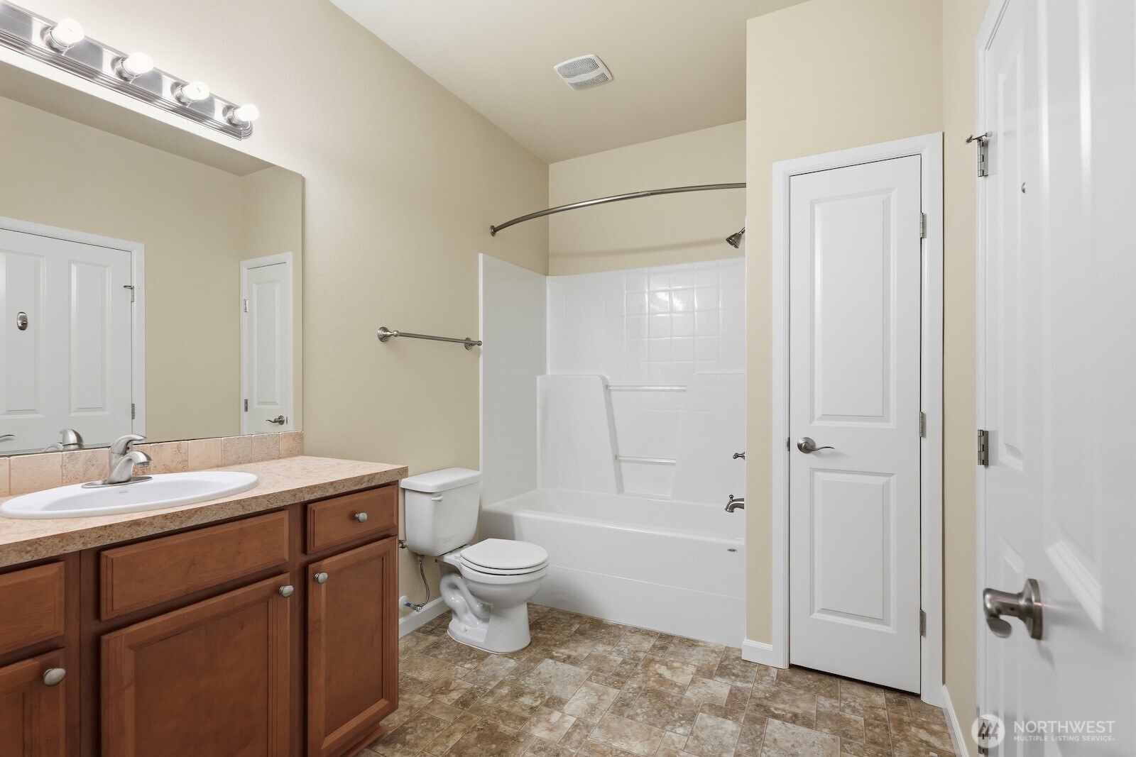 209 140th Street Property Photo 33
