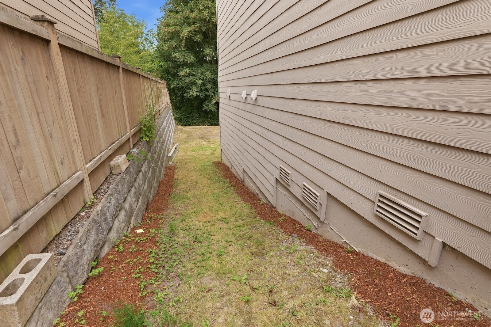 209 140th Street Property Photo 38