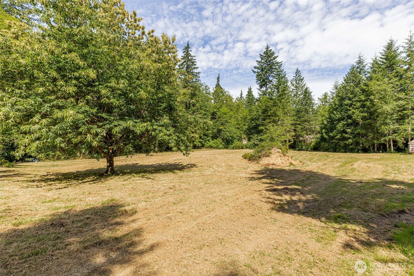 2682 E Lake Riley Road Property Photo 4