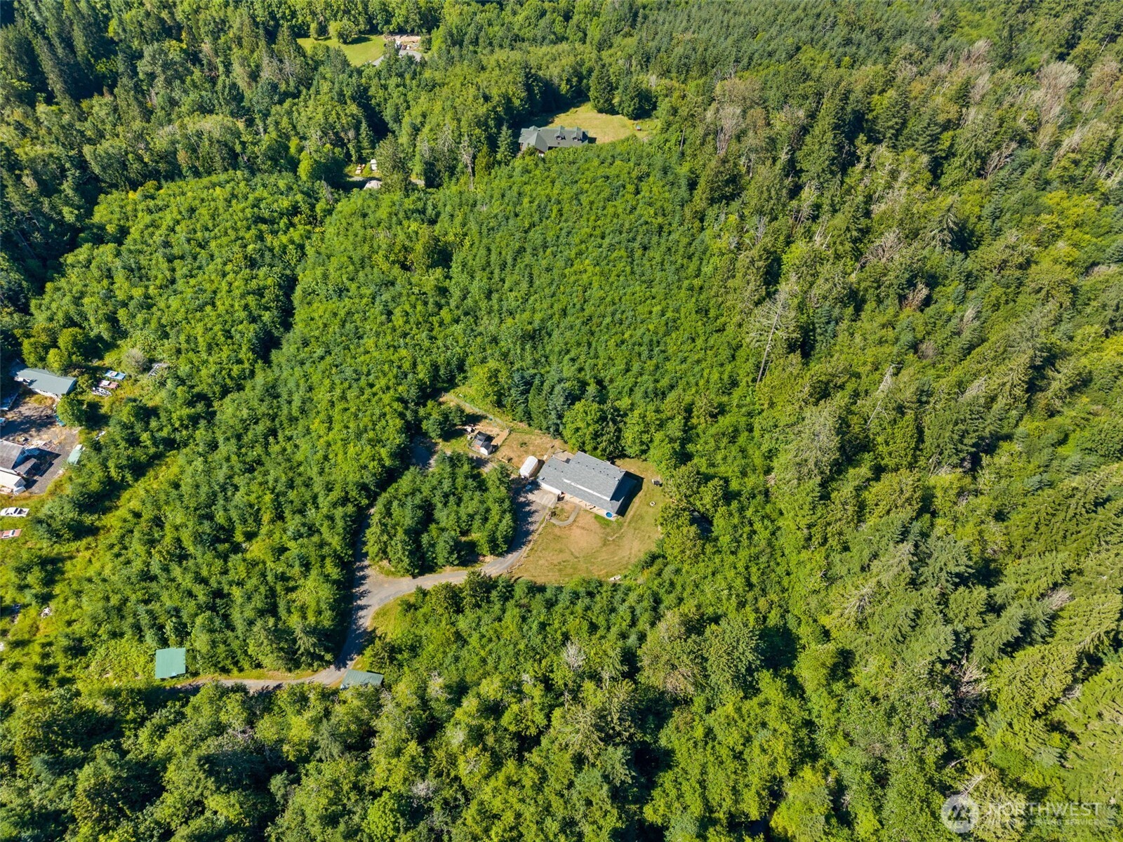 150 126 Allen Road Property Photo 5