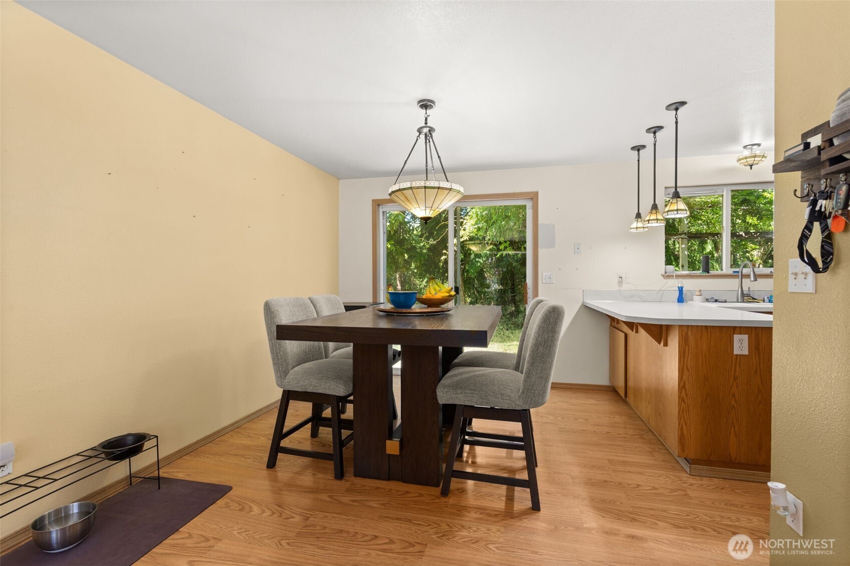 150 126 Allen Road Property Photo 12