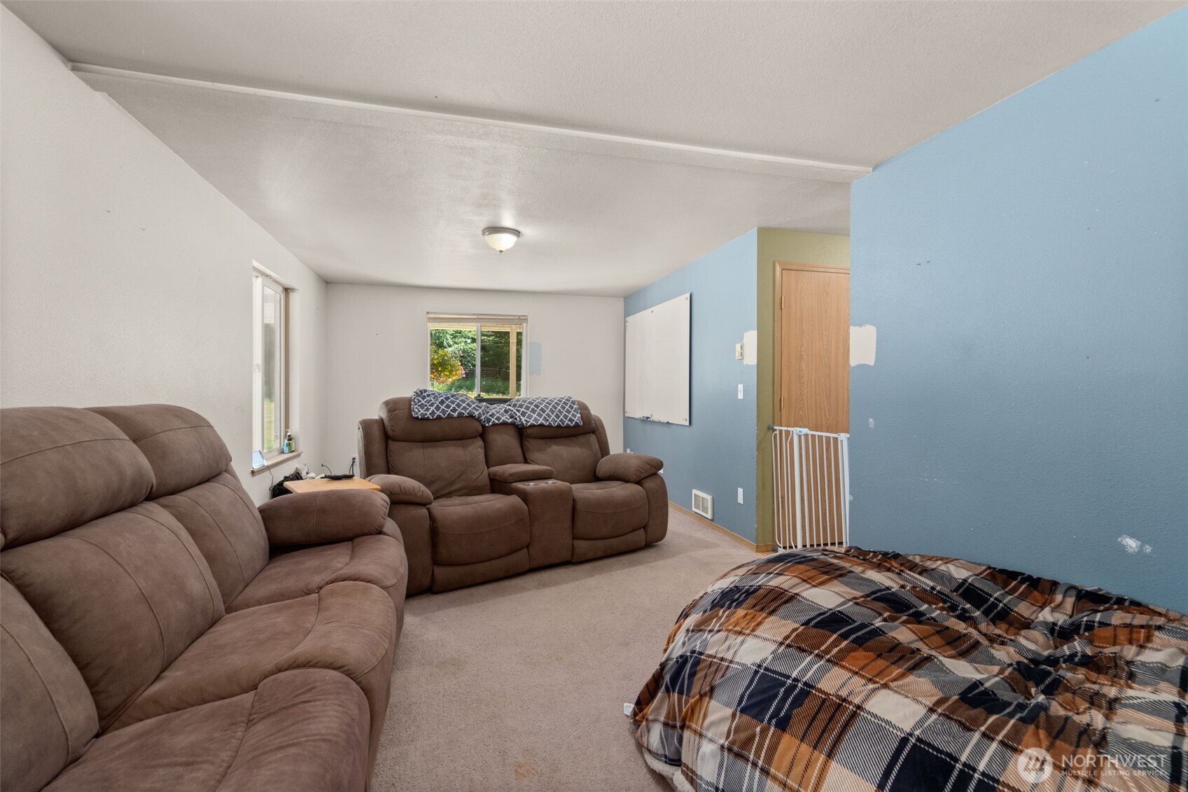 150 126 Allen Road Property Photo 18