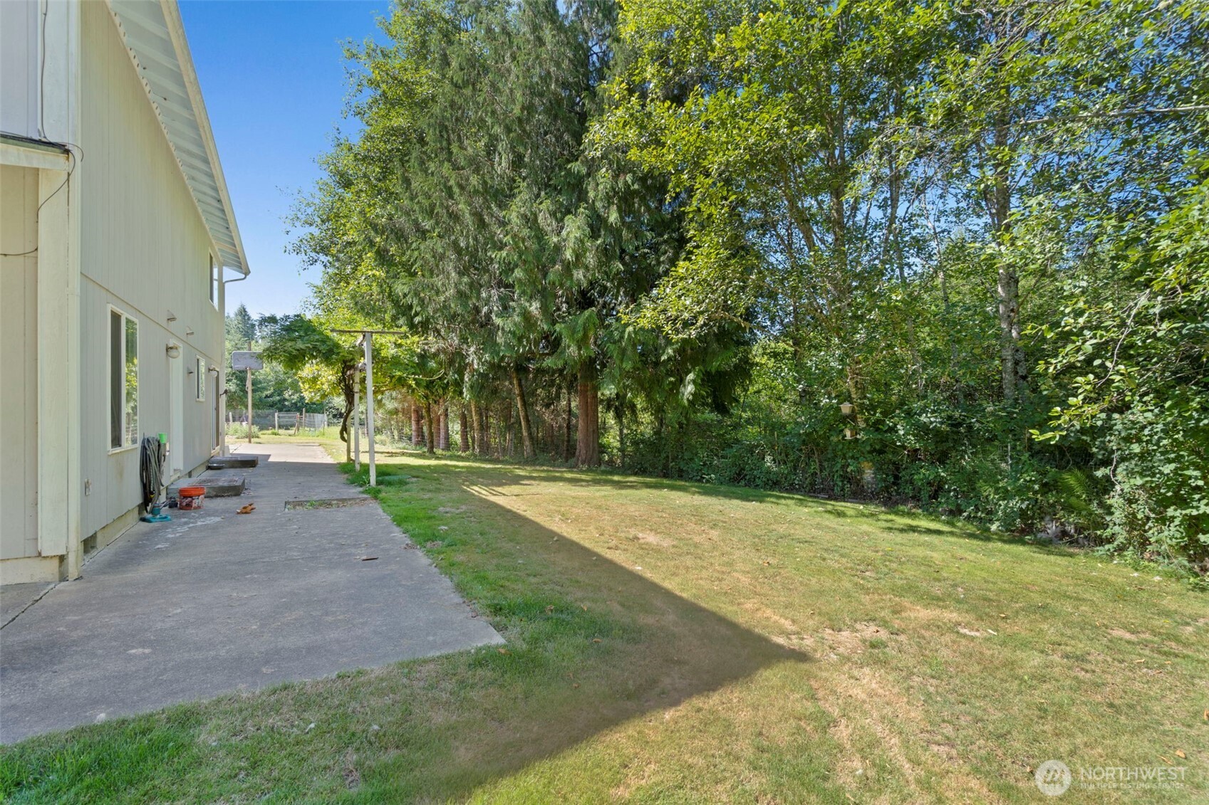 150 126 Allen Road Property Photo 29