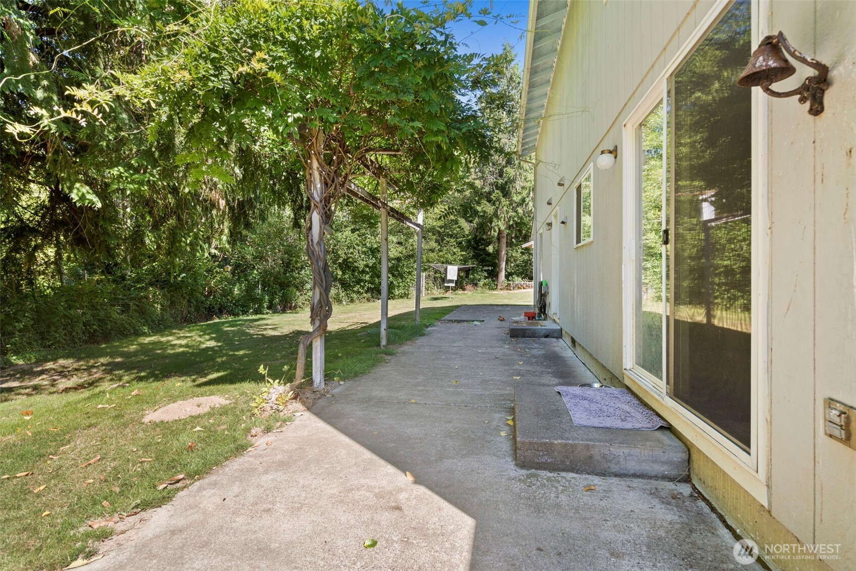 150 126 Allen Road Property Photo 30