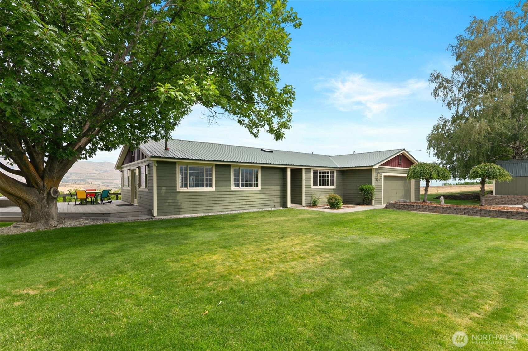 820 Summit Boulevard Property Photo 1