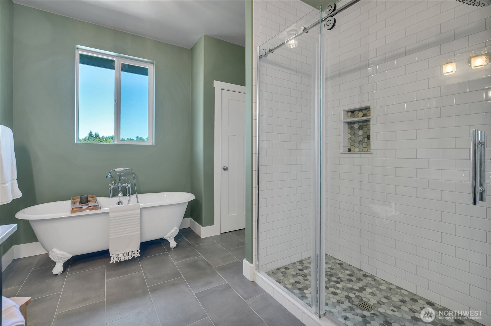 4705 Lakeridge Drive Property Photo 17