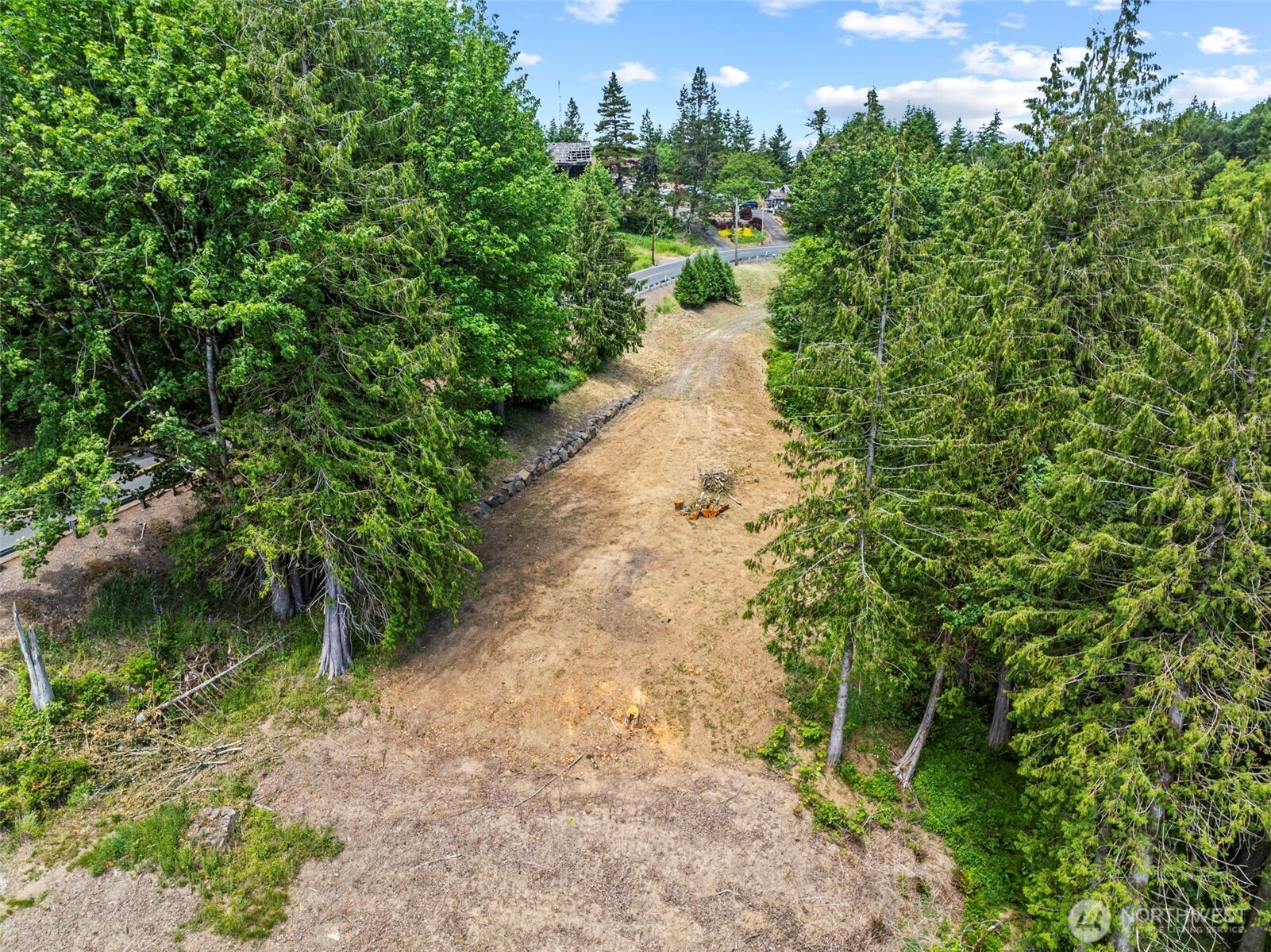1899 Mt Pleasant Road Property Photo 8